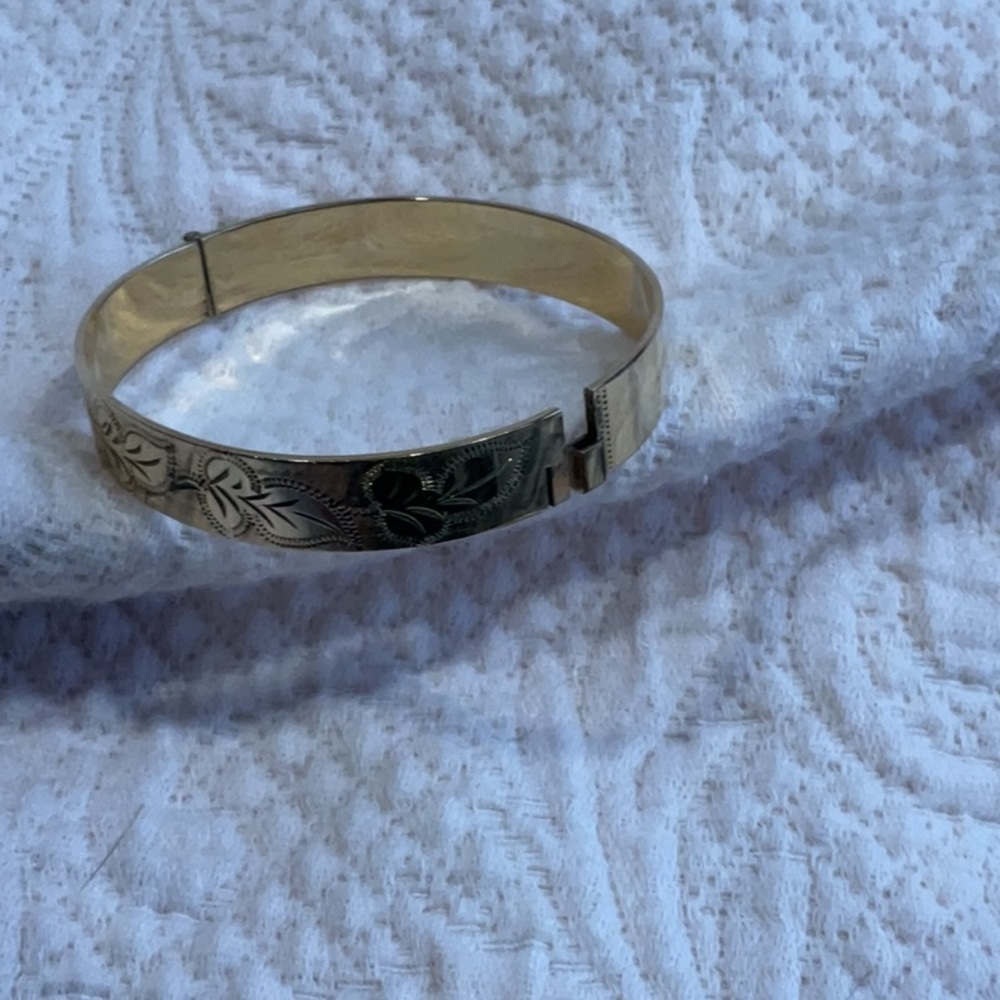Gold Floral Engraved Bracelet - Picture 2 of 3